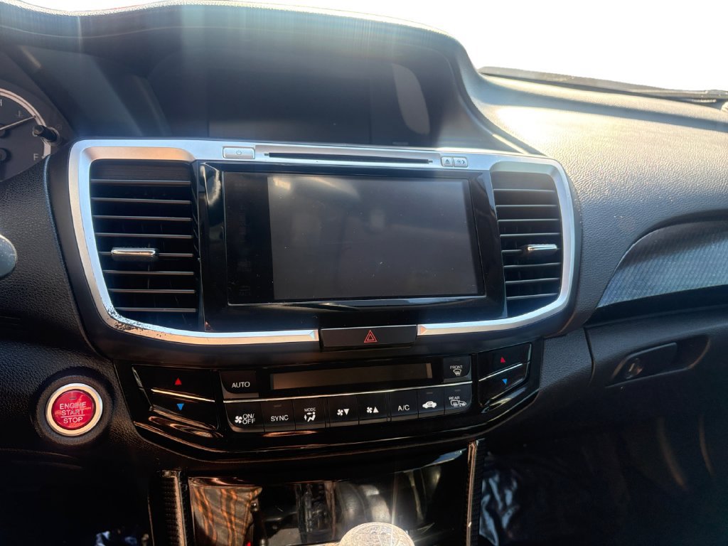 Used 2017 Honda Accord EX image 14