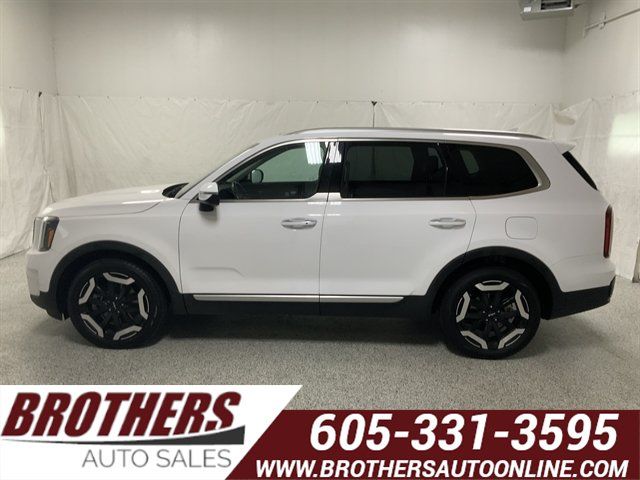 Used 2025 Kia Telluride S AWD/4WD image 1