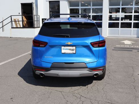 Used 2026 Chevrolet Blazer LT w/ Convenience Package FWD image 9