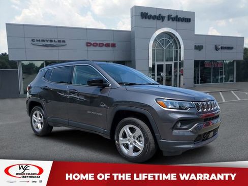 New 2023 Jeep Compass Latitude w/ Convenience Group image 1