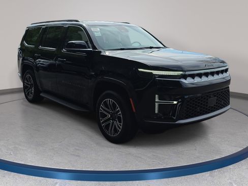 New 2026 Jeep Grand Wagoneer 4WD image 3