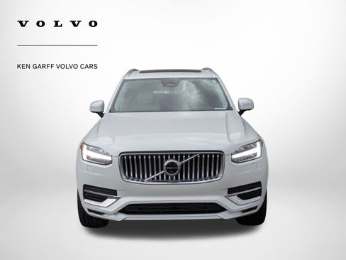 Used 2023 Volvo XC90 T8 Plus w/ Protection Package Premier image 9