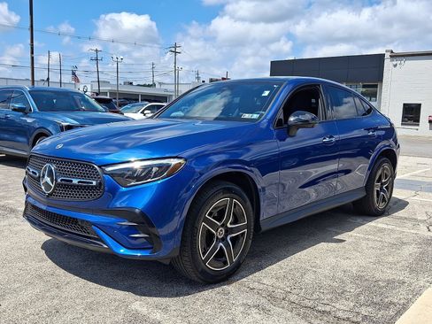 Used 2025 Mercedes-Benz GLC 300 4MATIC image 6