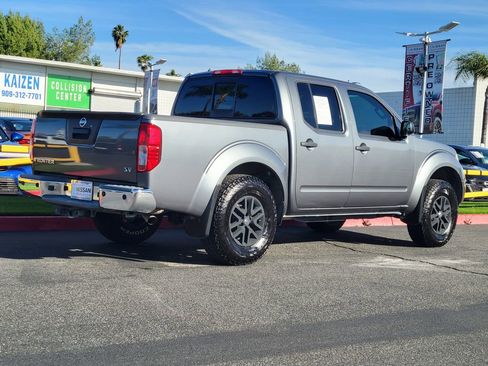 Used 2017 Nissan Frontier SV w/ SV Value Truck Package image 2