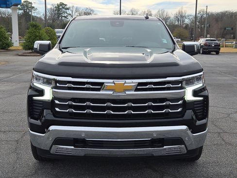 Used 2023 Chevrolet Silverado 1500 LTZ image 3