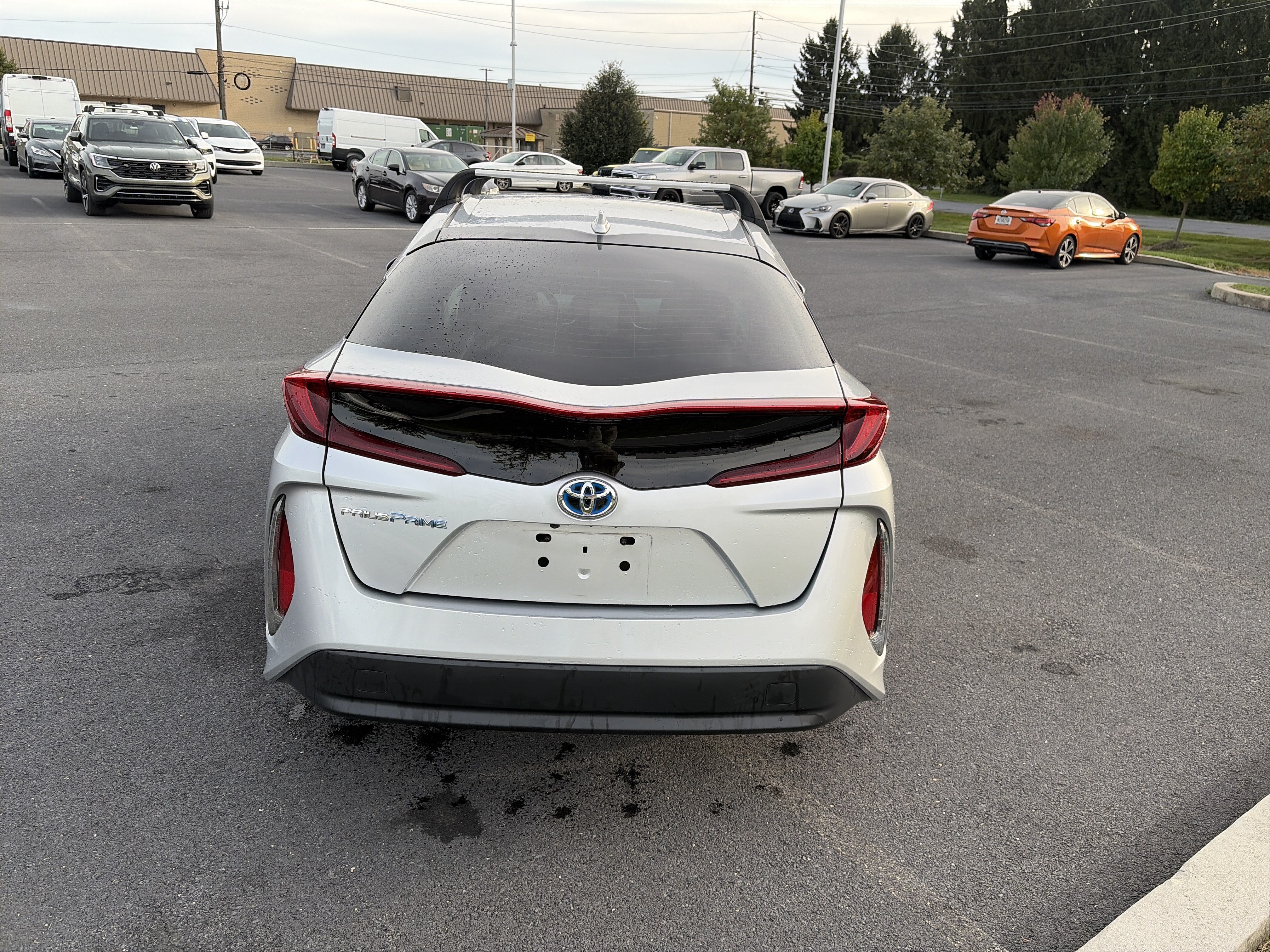 Used 2019 Toyota Prius Prime Premium FWD image 5