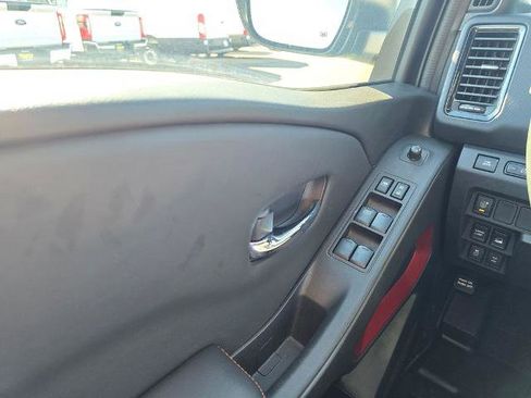 Used 2023 Nissan Frontier PRO-4X w/ Pro Convenience Package AWD/4WD image 35