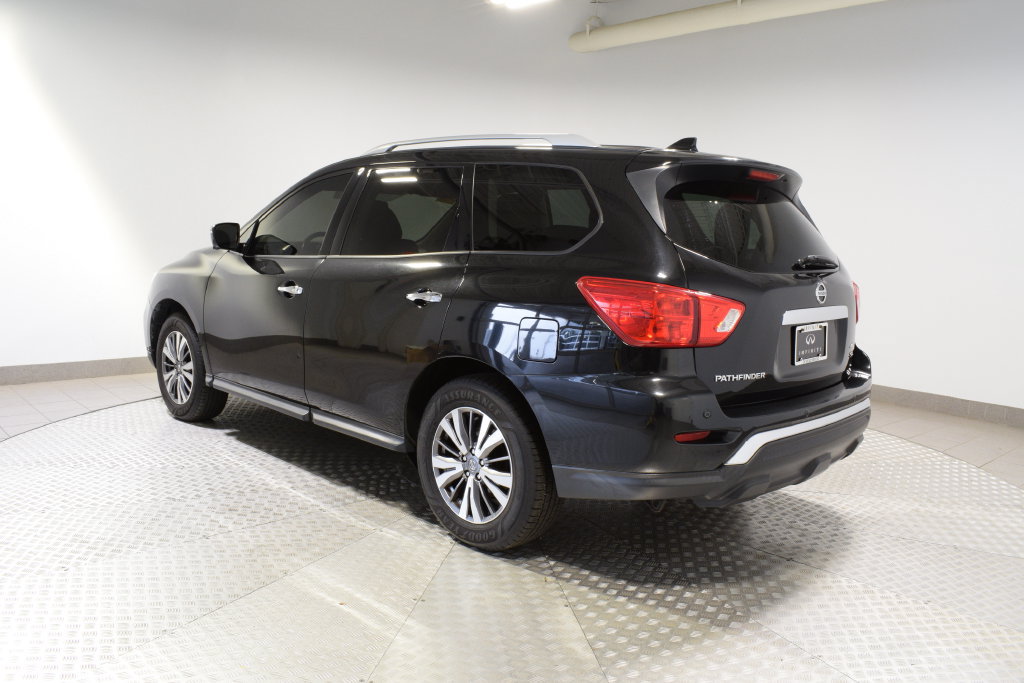 Used 2019 Nissan Pathfinder SL AWD/4WD image 12