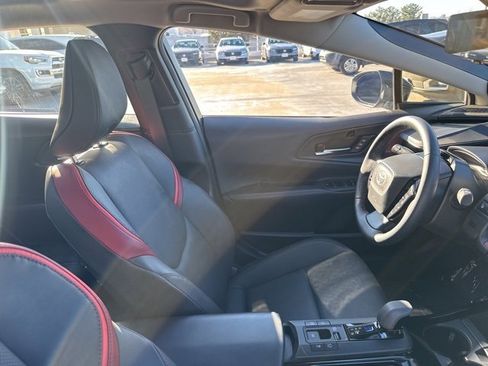 Used 2024 Toyota Prius Prime Premium image 11