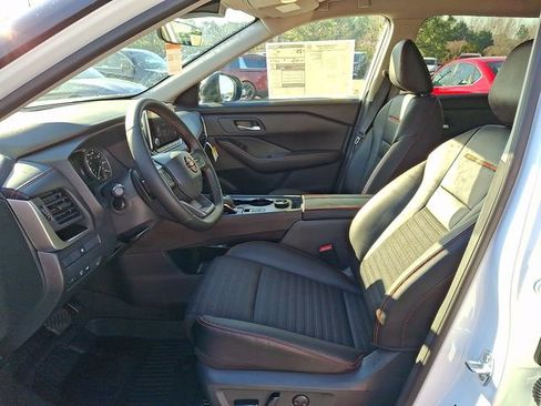 New 2026 Nissan Rogue SV image 12