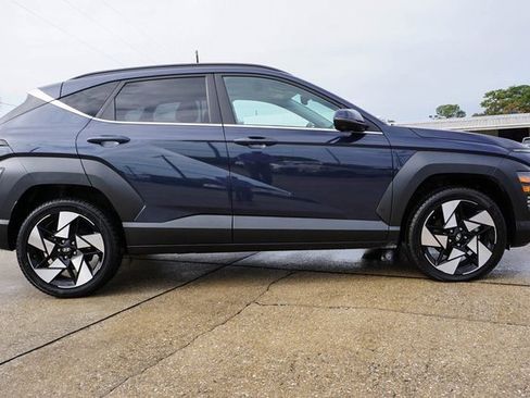 Used 2024 Hyundai Kona Limited image 3