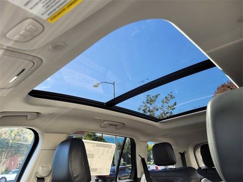 New 2025 Lincoln Aviator Reserve image 18