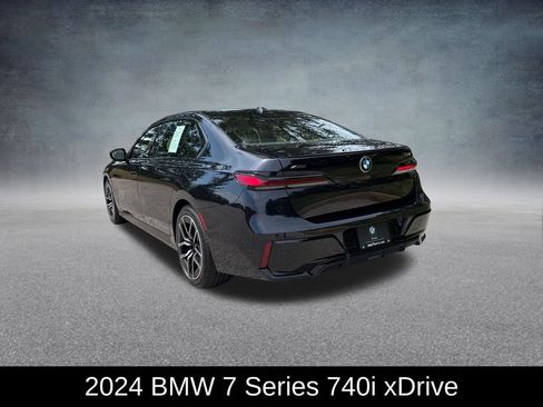 Used 2024 BMW 740i xDrive AWD/4WD image 3