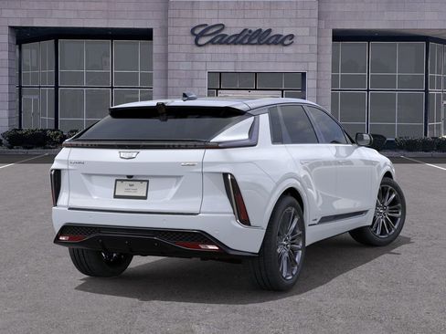 New 2026 Cadillac Lyriq V AWD/4WD image 4