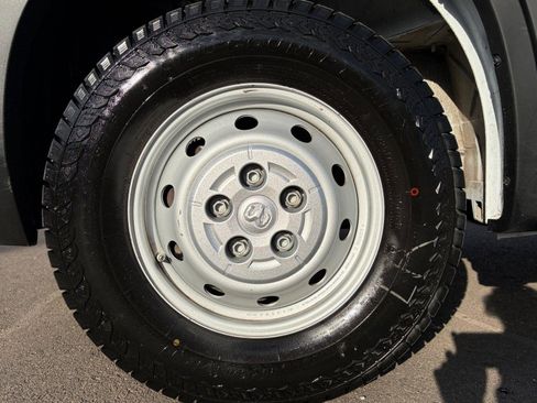 Used 2023 RAM ProMaster 2500 FWD image 11