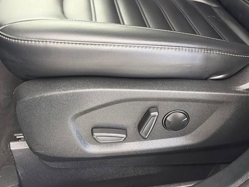 Certified 2024 Ford Edge SEL image 24