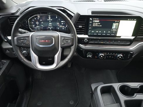 Used 2024 GMC Sierra 1500 SLT image 19