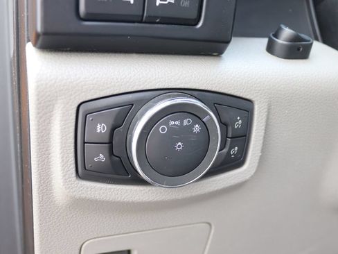 Used 2019 Ford F150 XL w/ Equipment Group 101A Mid AWD/4WD image 23
