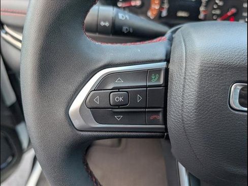 Used 2024 Jeep Compass Trailhawk image 7