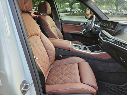 Used 2026 BMW X5 xDrive40i w/ M Sport Package AWD/4WD image 19