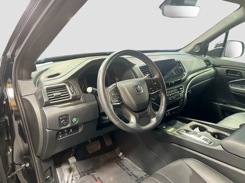 Used 2025 Honda Passport TrailSport image 9
