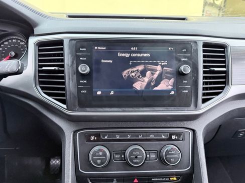 Used 2019 Volkswagen Atlas SE w/ Towing Package image 19