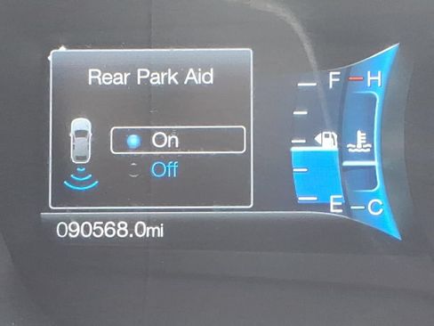 Used 2017 Ford Fusion SE w/ Fusion SE Technology Package AWD/4WD image 28
