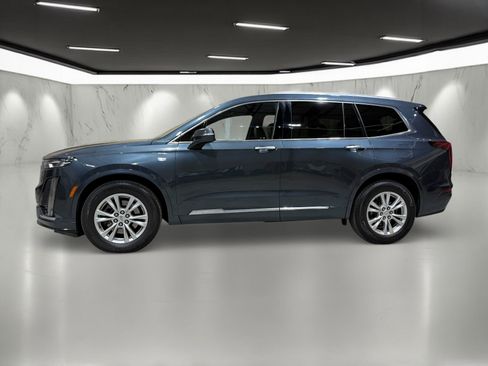 Used 2021 Cadillac XT6 Luxury image 2