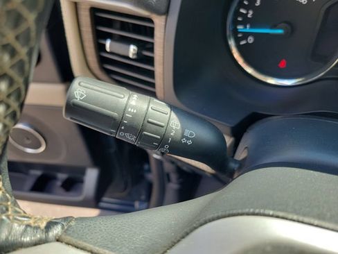 Used 2024 Ford Expedition Limited RWD image 28