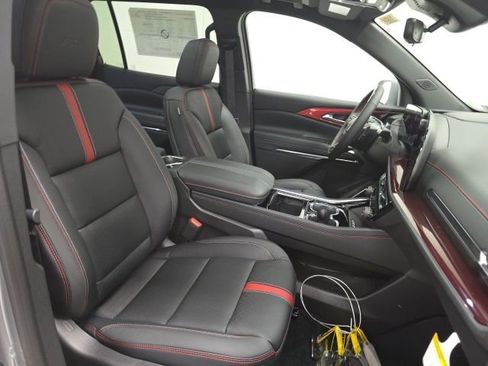 New 2026 Chevrolet Traverse RS image 26