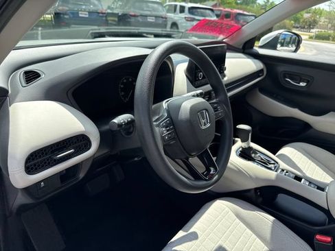 Certified 2025 Honda HR-V LX image 14