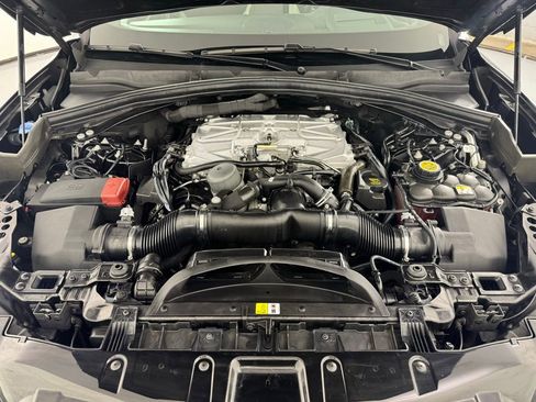 Used 2024 Jaguar F-PACE SVR image 27