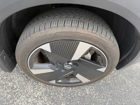 Used 2025 Nissan Kicks SR FWD image 7