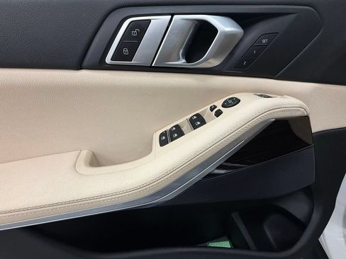 Used 2020 BMW X5 xDrive40i w/ Convenience Package AWD/4WD image 11