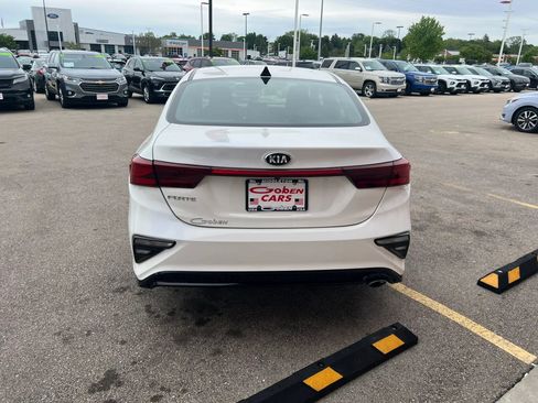 Used 2020 Kia Forte LXS FWD image 4