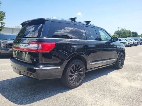 Used 2020 Lincoln Navigator Reserve w/ Equipment Group 208A Reserve AWD/4WD image 2