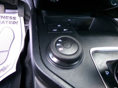 Used 2020 Ford Ranger XL w/ Equipment Group 101A Mid image 26