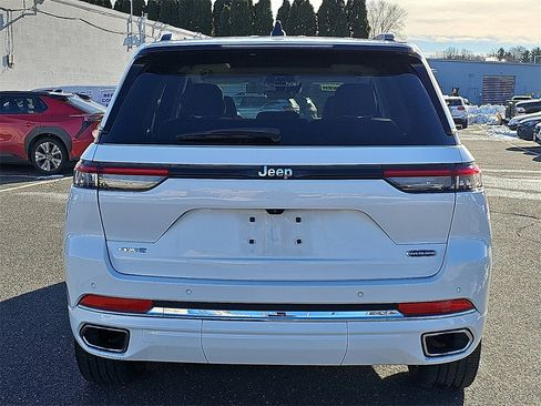 Used 2022 Jeep Grand Cherokee Overland image 5