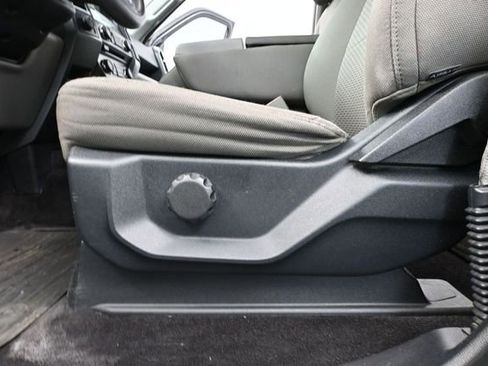 Used 2015 Ford F150 XLT AWD/4WD image 20