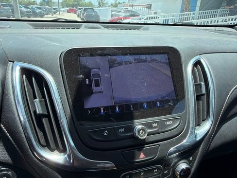 Used 2020 Chevrolet Equinox Premier FWD image 21