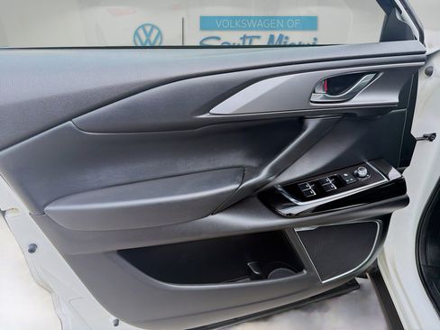 Used 2020 MAZDA CX-9 Touring w/ Touring Premium Package image 19