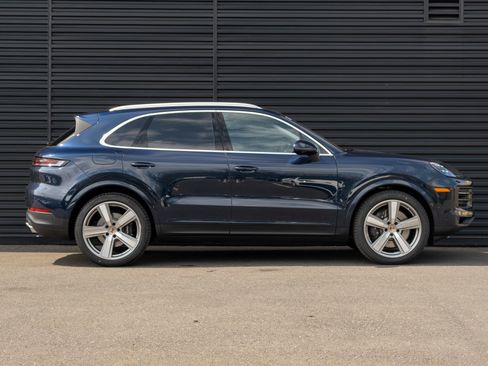 New 2026 Porsche Cayenne E-Hybrid AWD/4WD image 9