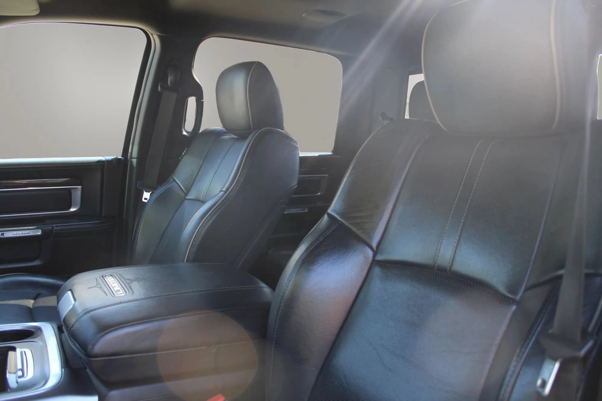 Used 2017 RAM 2500 Limited AWD/4WD image 16
