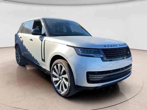 New 2025 Land Rover Range Rover SE AWD/4WD image 3