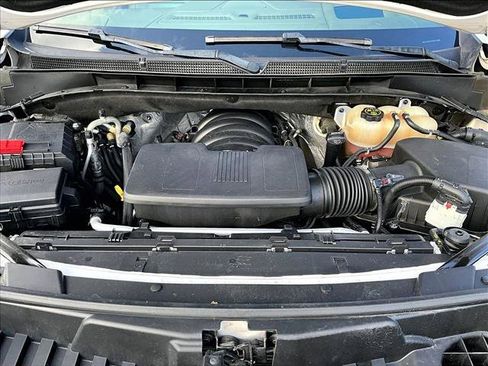 Used 2023 GMC Yukon Denali w/ Advanced Technology Package RWD image 11