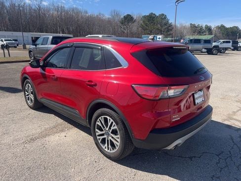 Used 2022 Ford Escape SEL w/ Technology Package image 4