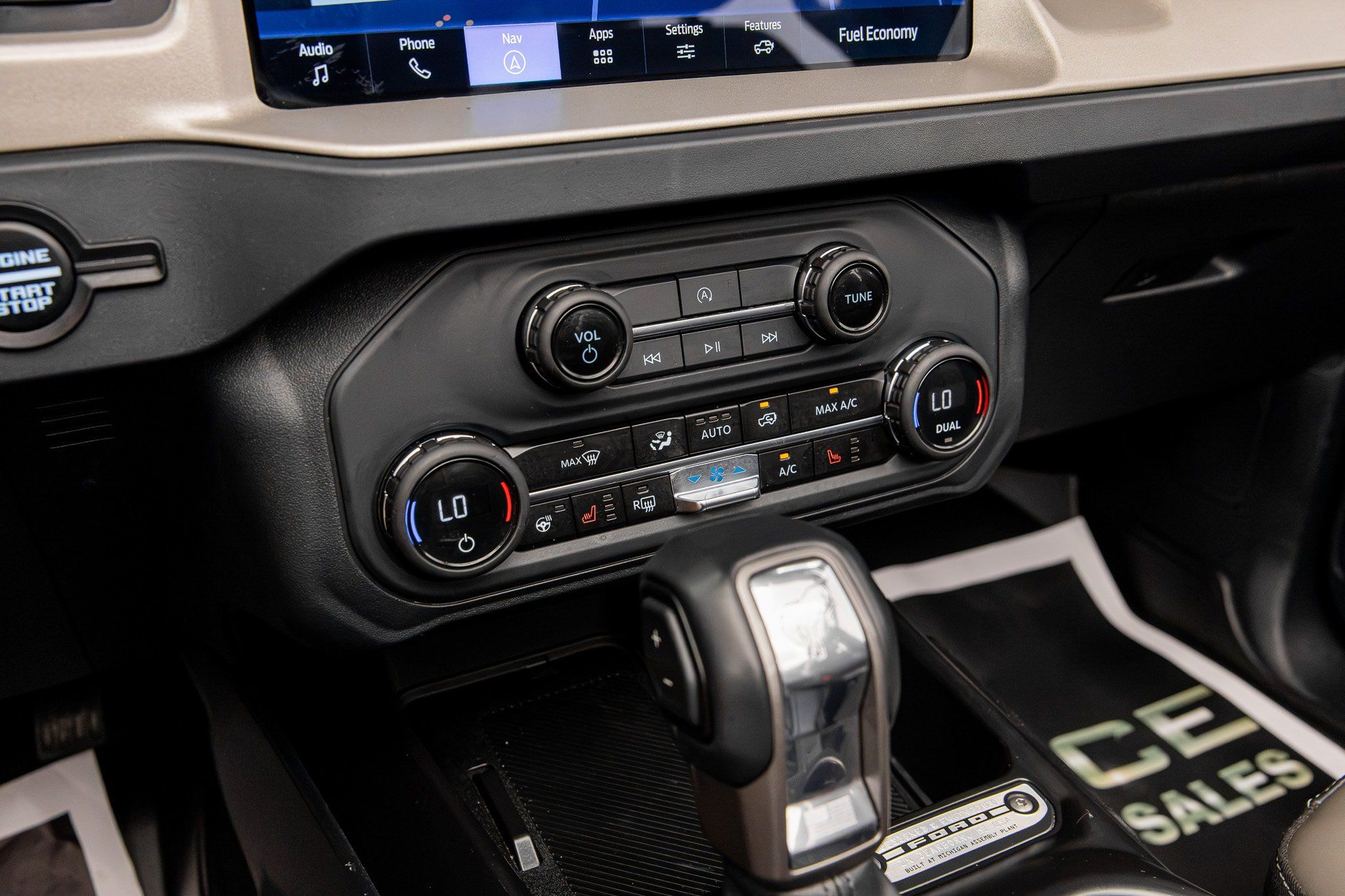 Used 2025 Ford Bronco Outer Banks AWD/4WD image 44