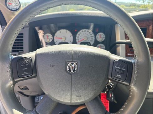 Used 2007 Dodge Ram 3500 Truck Laramie AWD/4WD image 11