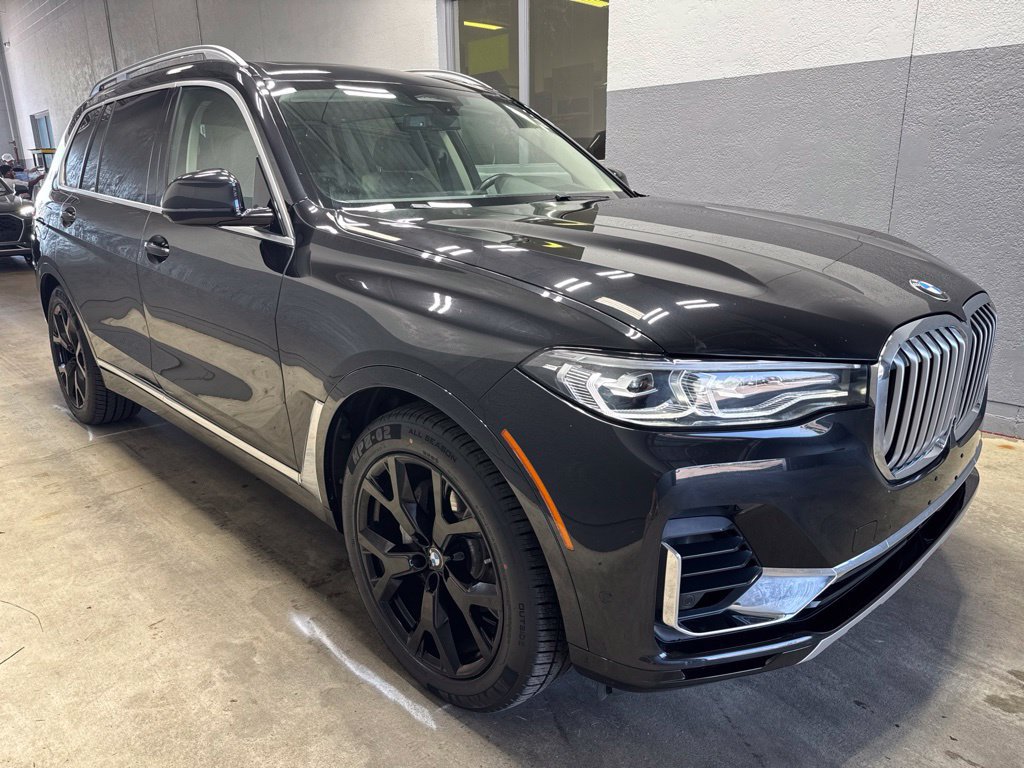 Used 2020 BMW X7 xDrive40i w/ Premium Package AWD/4WD image 4