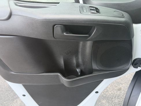 Used 2025 RAM ProMaster 2500 w/ U-Haul Equipment Group FWD image 30